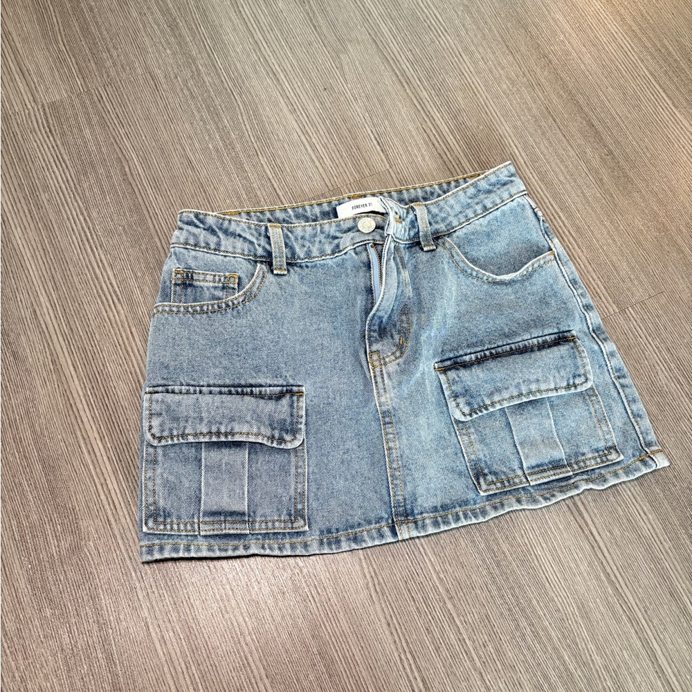 Forever 21 skirt